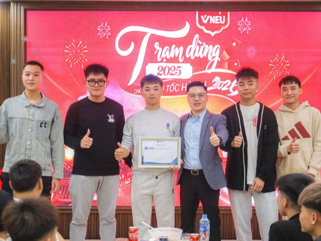 GALA TẤT NIÊN HỌC VIÊN VNEU 2025: TRẠM DỪNG 2025 – CHUYẾN TÀU TỐC HÀNH 2026