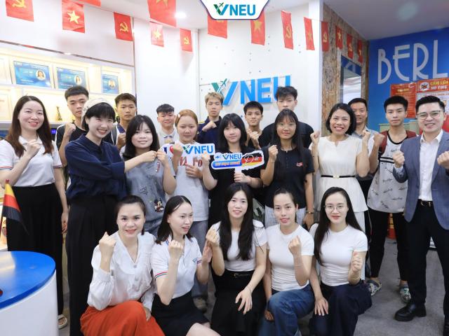 KHAI GIẢNG LỚP TIẾNG ĐỨC A1 DÀNH CHO 2K8 TẠI VNEU