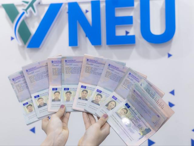 8 HỌC VIÊN VNEU ĐÓN TIN VUI VISA, SẴN SÀNG CHO KỲ NHẬP HỌC THÁNG 9/2026