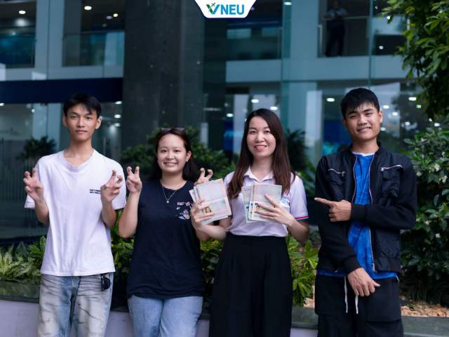 Học viên VNEU xin visa tại Đại sứ quán 2026